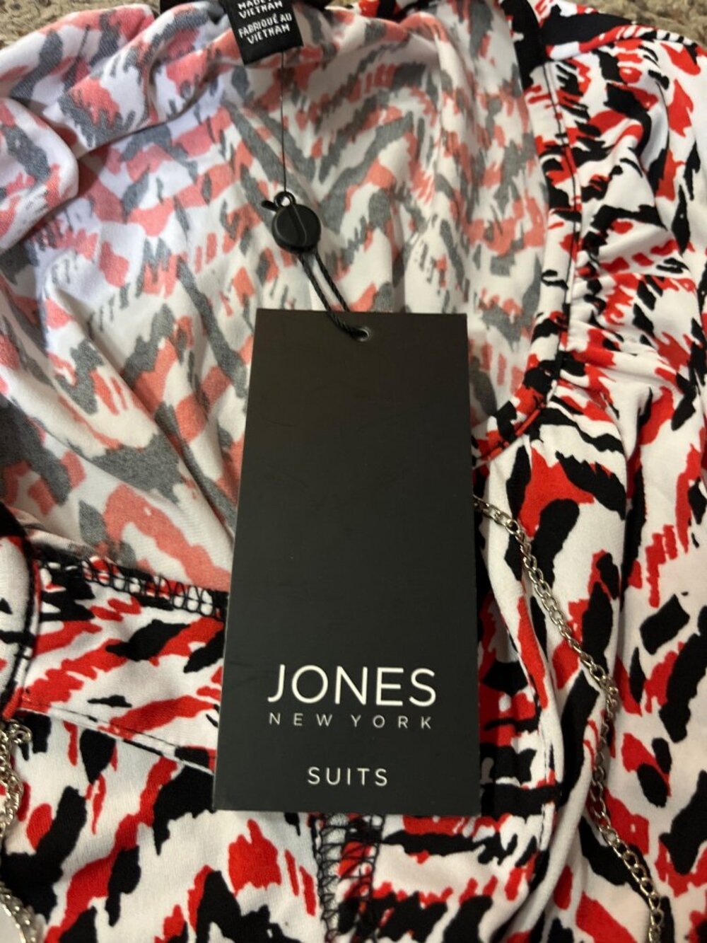 Jones New York Sleeveless Blouse L Red Black Abstract Chain Neck Used - Picture 8 of 14